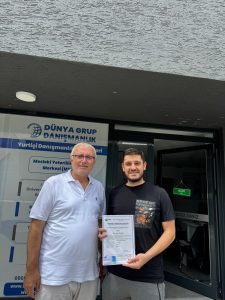 OTO Galerici Meslek Sahibi Mesleki Yeterlilik Belgesini Teslim ettik